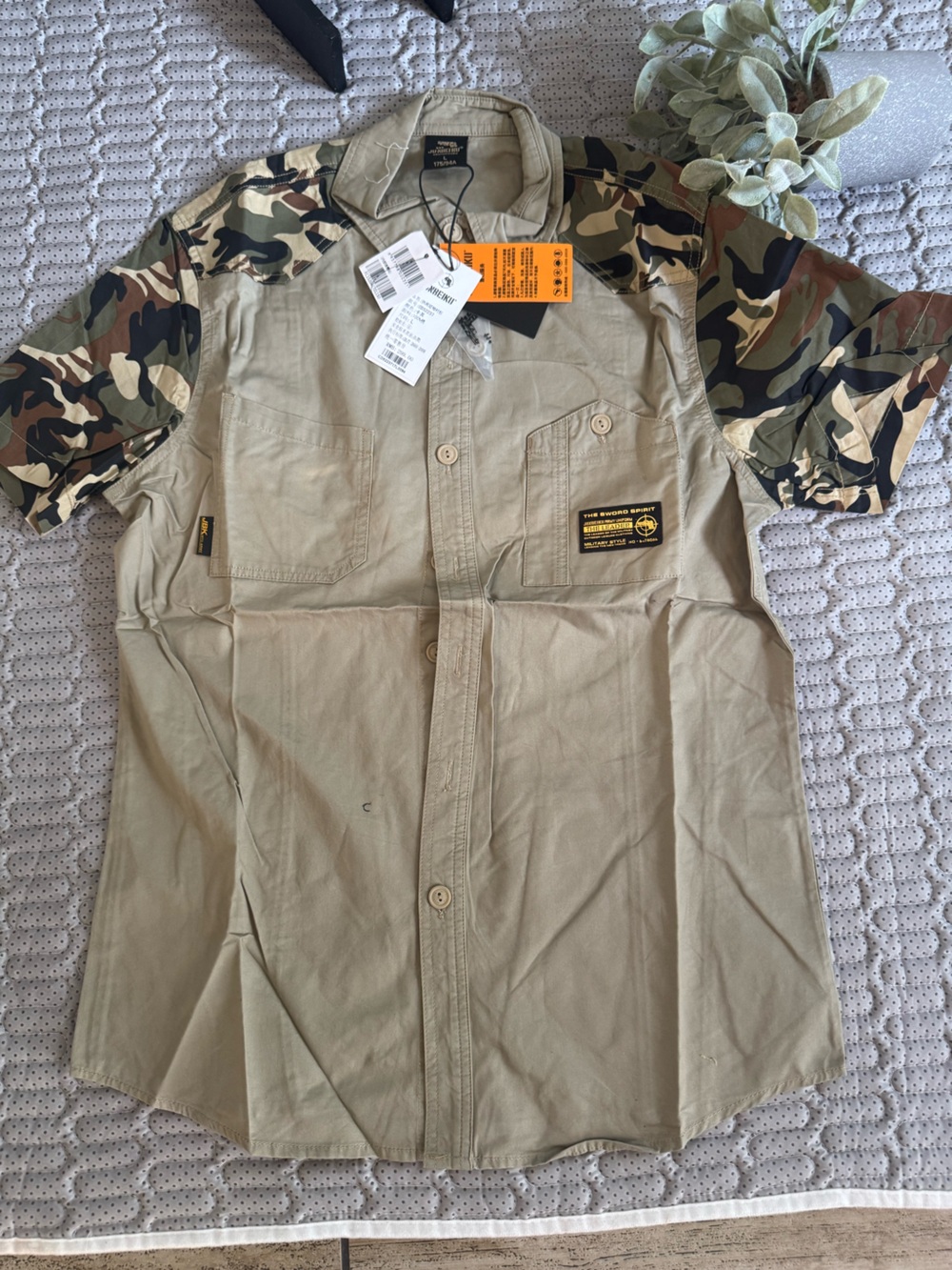 Men's Short Sleeve Utility Shirt Jacket - Camo Sleeves, Khaki